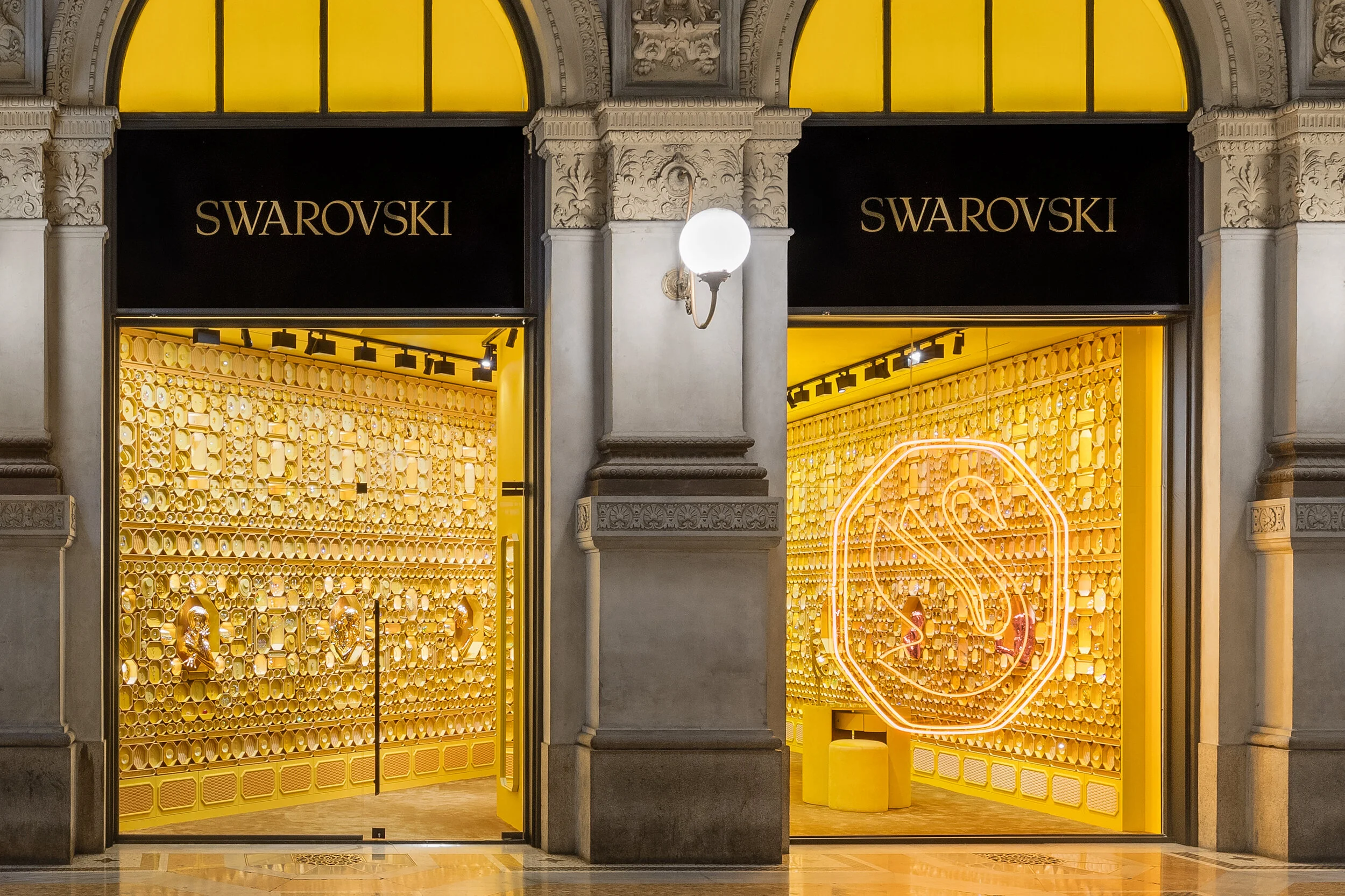 SWAROVSKI | The Swan takes Flight